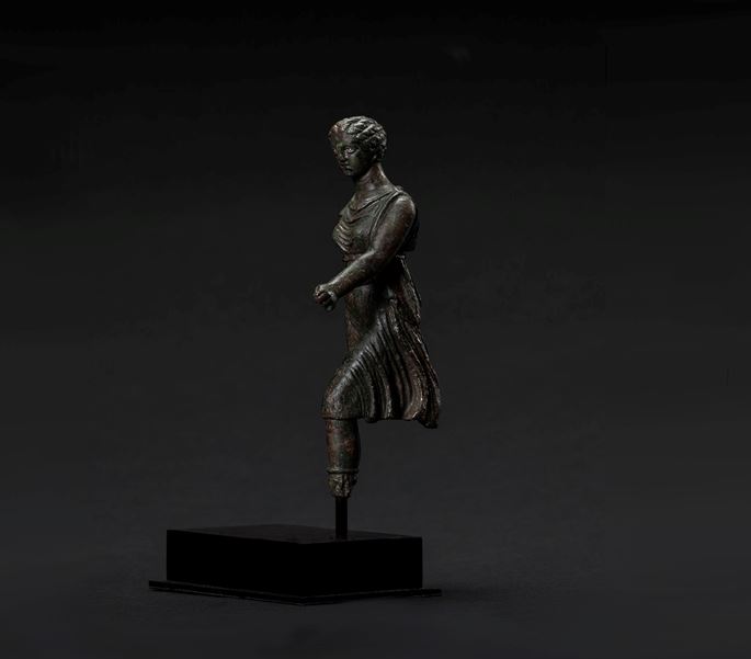 Figure of Artemis Hunting | MasterArt